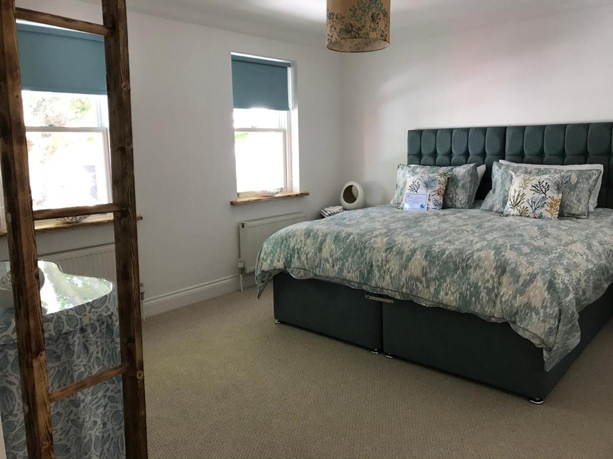 The Beach House Holiday Apartments Eastbourne Ngoại thất bức ảnh