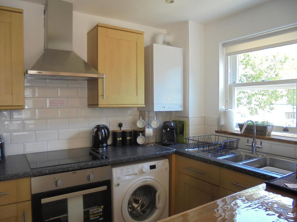 The Beach House Holiday Apartments Eastbourne Ngoại thất bức ảnh
