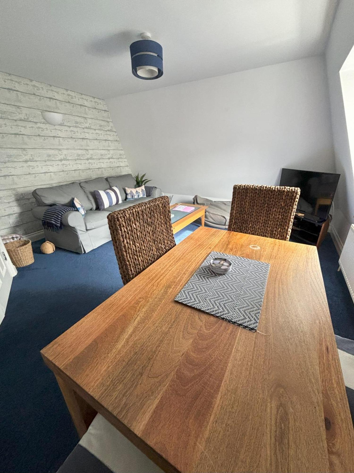 The Beach House Holiday Apartments Eastbourne Ngoại thất bức ảnh