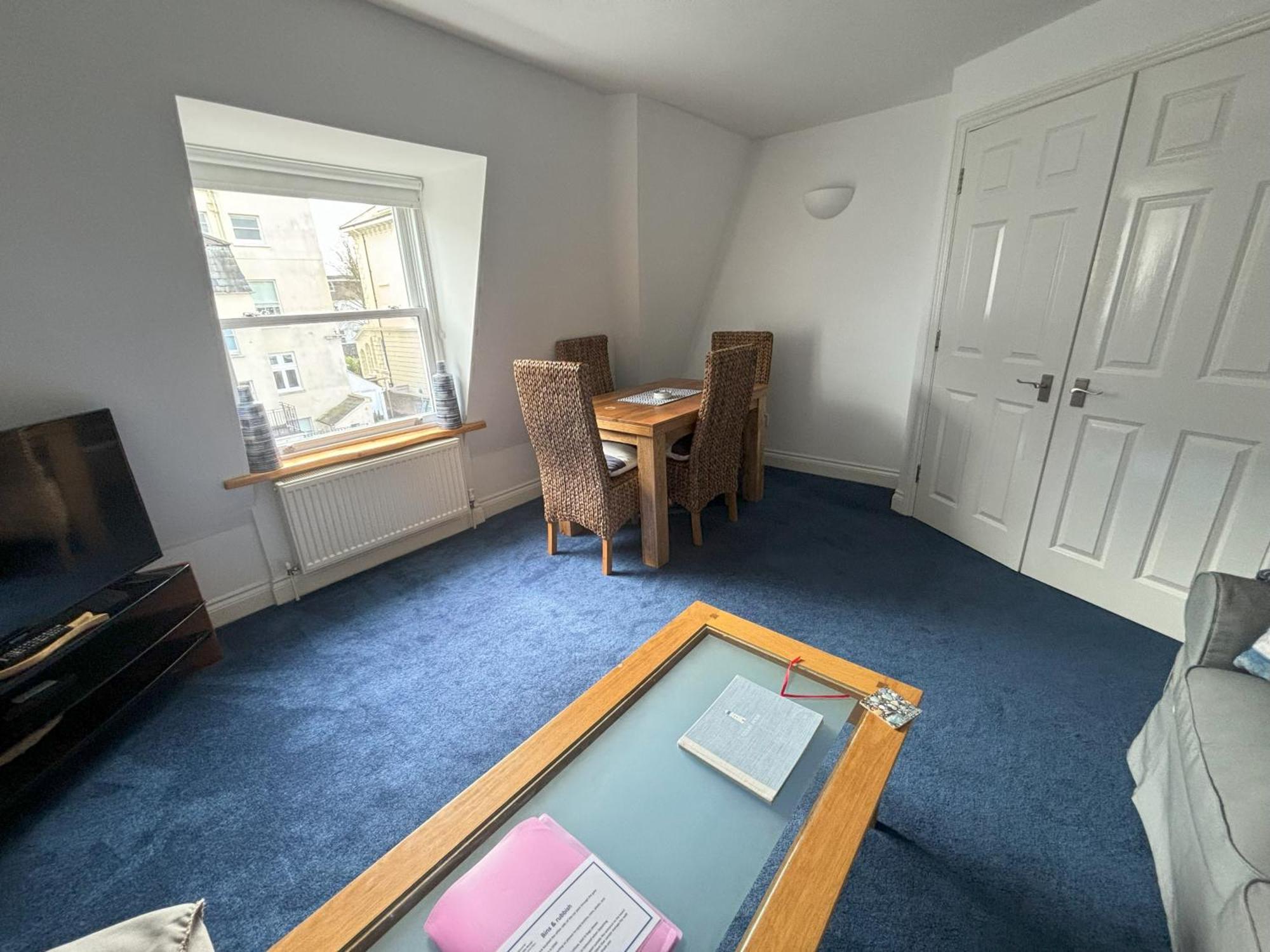 The Beach House Holiday Apartments Eastbourne Ngoại thất bức ảnh