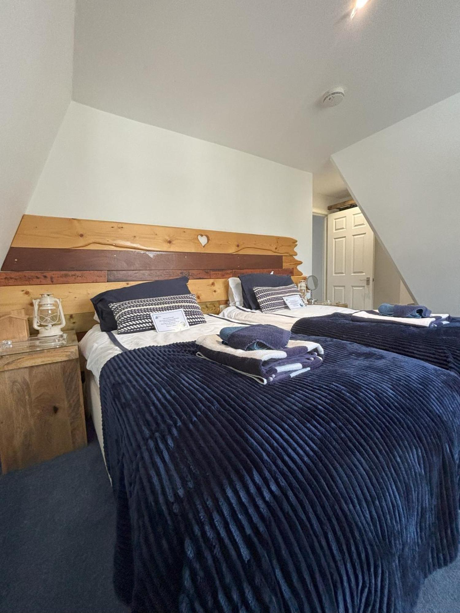 The Beach House Holiday Apartments Eastbourne Ngoại thất bức ảnh