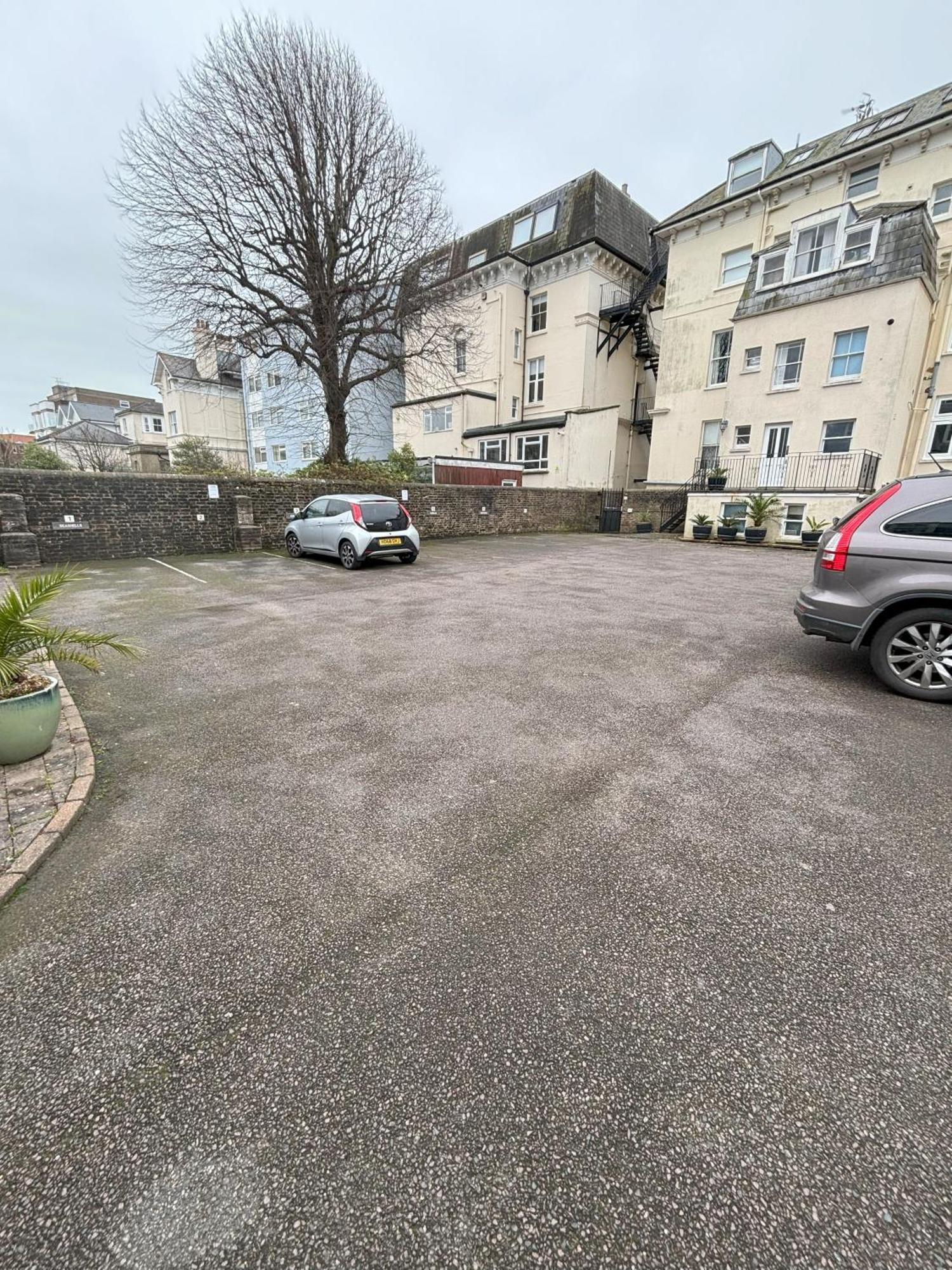 The Beach House Holiday Apartments Eastbourne Ngoại thất bức ảnh