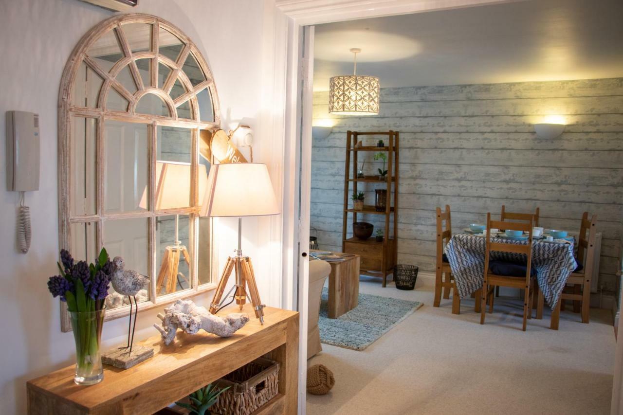 The Beach House Holiday Apartments Eastbourne Ngoại thất bức ảnh